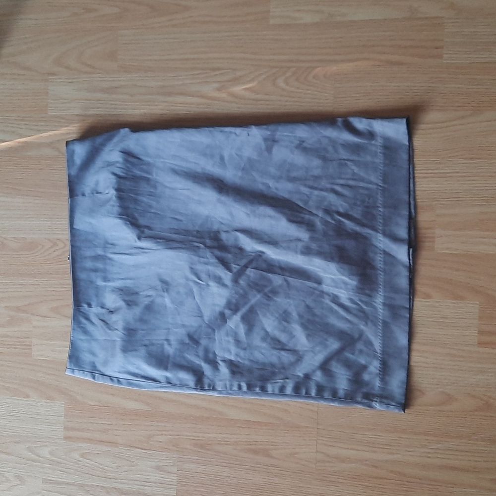 Skirt‎